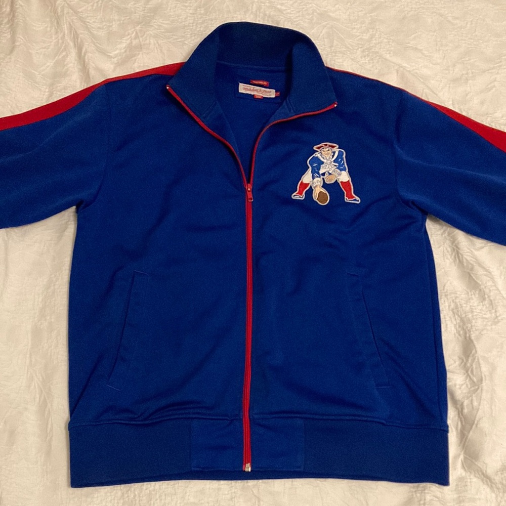 New England Patriots Embroidered Jacket - Picture 2 of 8